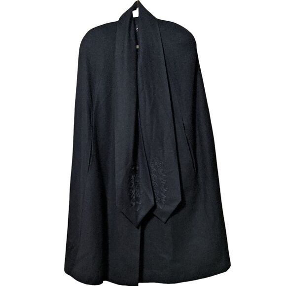 Alorna vintage black wool cape cloak arm slits and embroidered scarf OSFM - Picture 8 of 11